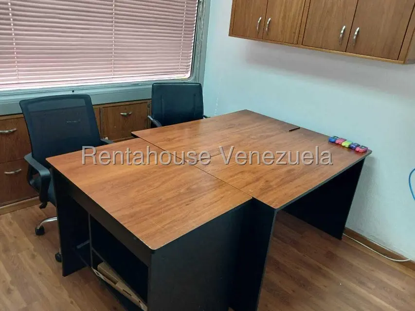 Comercial (Oficina) en Alquiler en Santa Paula, Distrito Metropolitano - 9