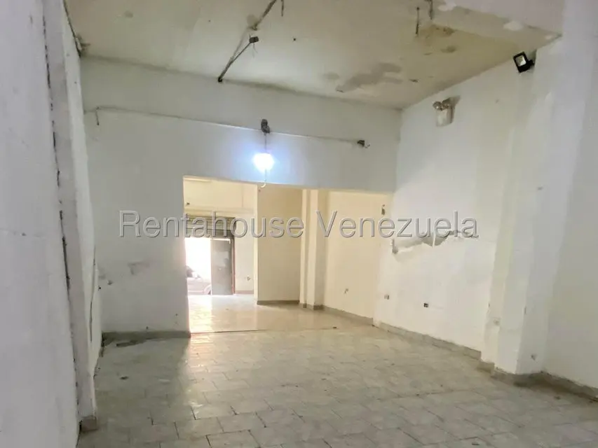 Comercial (Local Comercial) en Alquiler en Puente Hierro, Distrito Metropolitano - 3