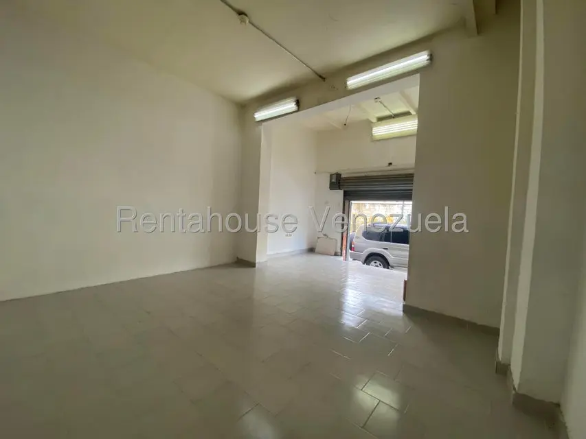 Comercial (Local Comercial) en Alquiler en Puente Hierro, Distrito Metropolitano - 8