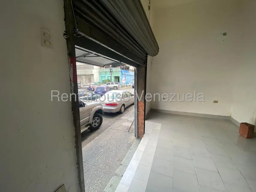 Comercial (Local Comercial) en Alquiler en Puente Hierro, Distrito Metropolitano - 9