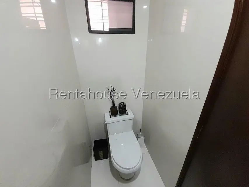 Townhouse (1 Nivel) en Venta en La Tahona, Distrito Metropolitano - 13