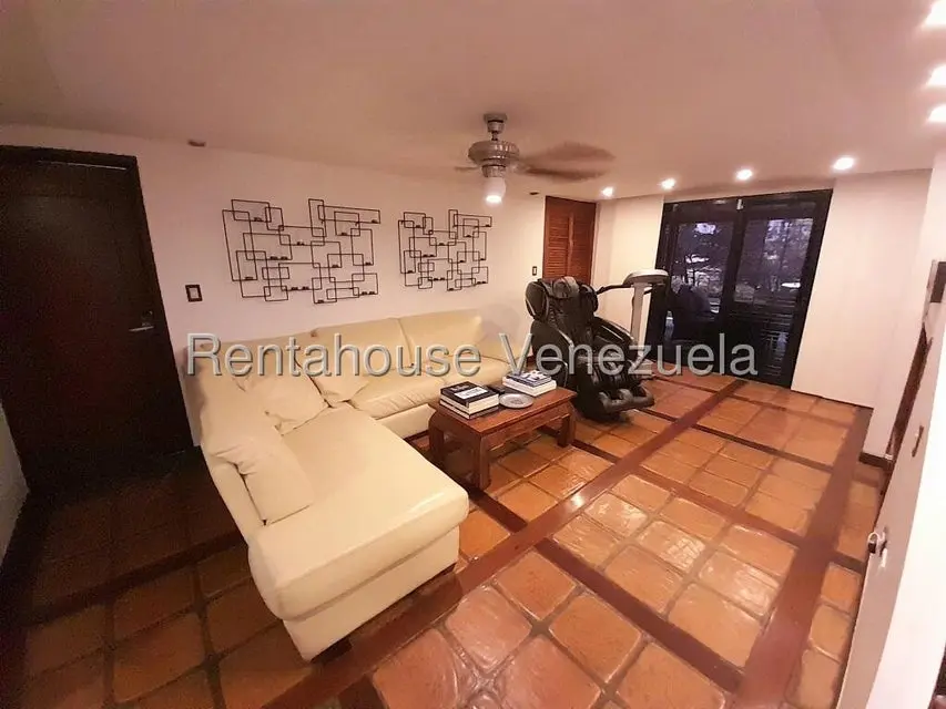 Townhouse (1 Nivel) en Venta en La Tahona, Distrito Metropolitano - 36
