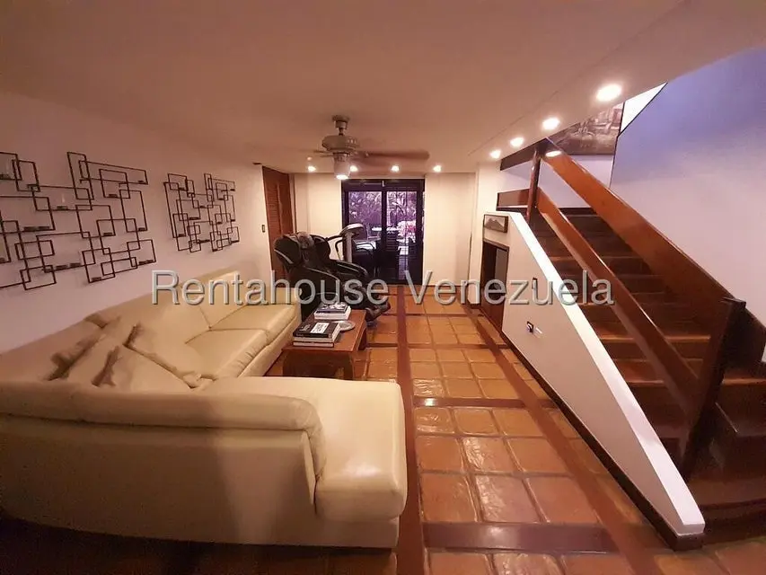 Townhouse (1 Nivel) en Venta en La Tahona, Distrito Metropolitano - 38