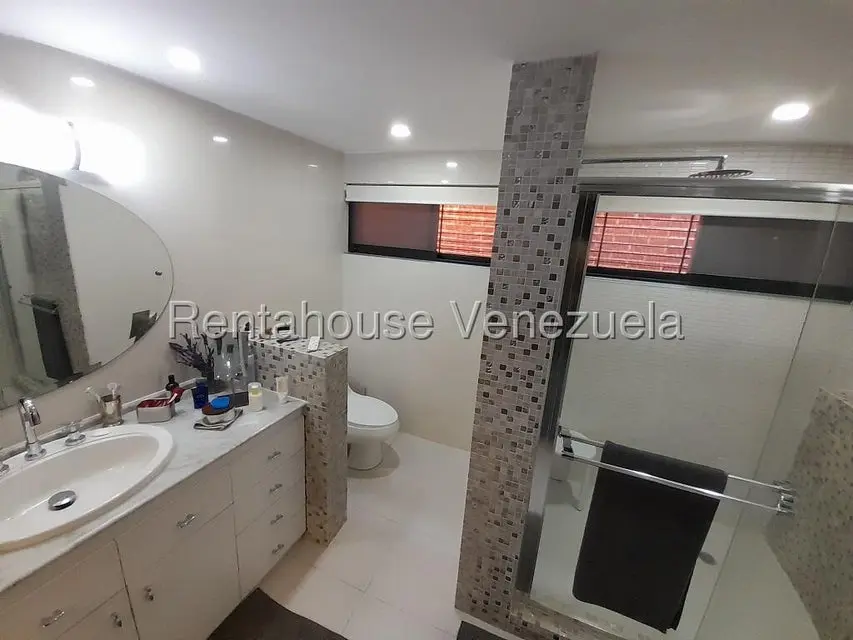 Townhouse (1 Nivel) en Venta en La Tahona, Distrito Metropolitano - 45