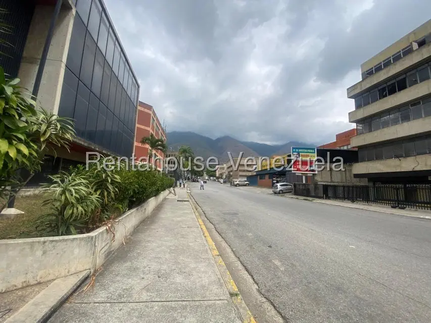 Comercial (Oficina) en Venta en La Urbina, Distrito Metropolitano - 4