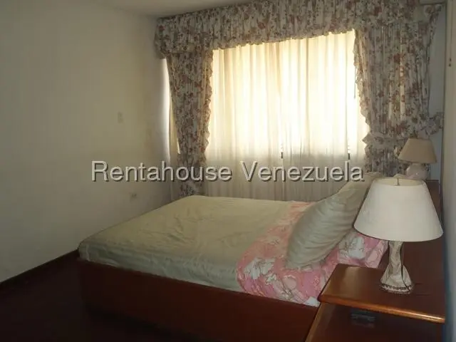 Apartamento (1 Nivel) en Venta en Lomas de Prados del Este, Distrito Metropolitano - 18