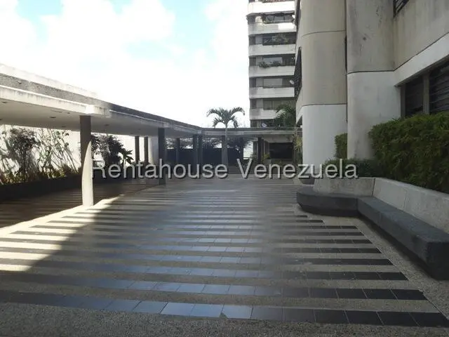 Apartamento (1 Nivel) en Venta en Lomas de Prados del Este, Distrito Metropolitano - 3