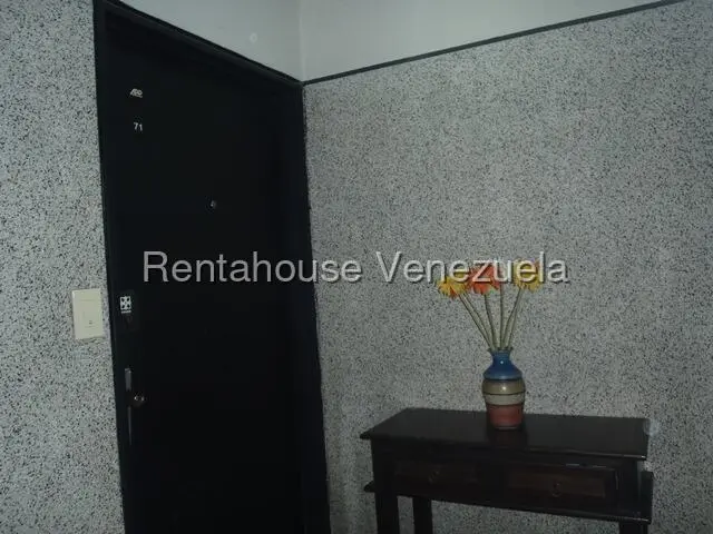 Apartamento (1 Nivel) en Venta en Lomas de Prados del Este, Distrito Metropolitano - 5