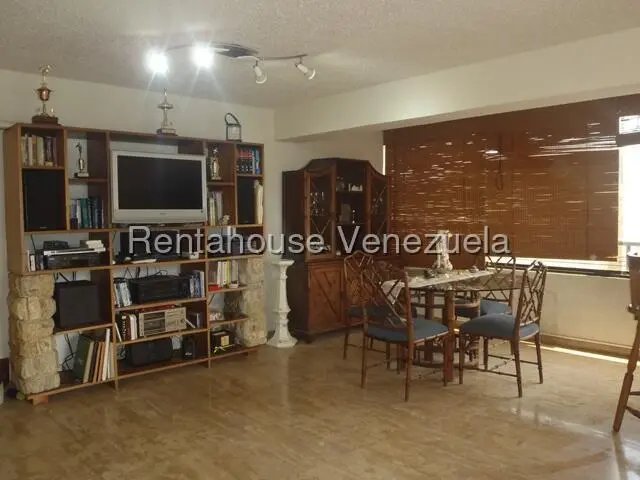 Apartamento (1 Nivel) en Venta en Lomas de Prados del Este, Distrito Metropolitano - 8