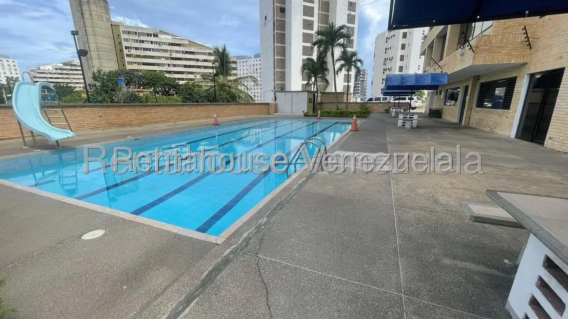 Apartamento (1 Nivel) en Venta en Caribe, Vargas - 16