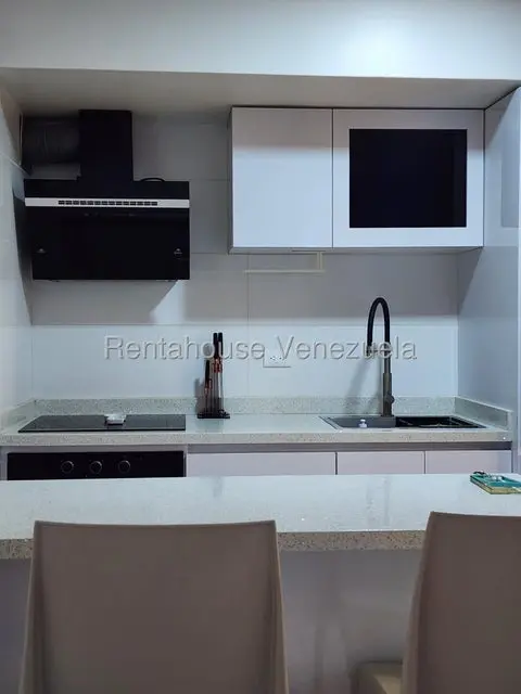Apartamento (1 Nivel) en Venta en Caribe, Vargas - 8
