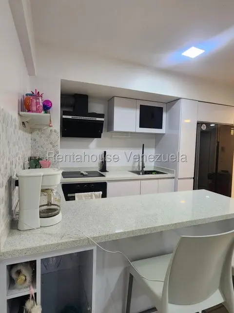 Apartamento (1 Nivel) en Venta en Caribe, Vargas - 10