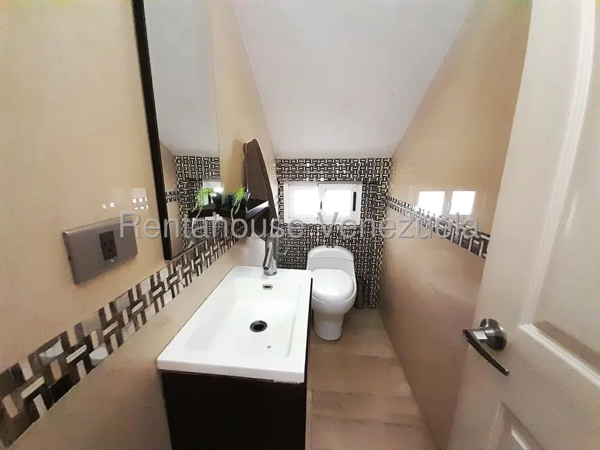 Casa (Multipes Niveles) en Venta en Sector La Floresta, Falcon - 12