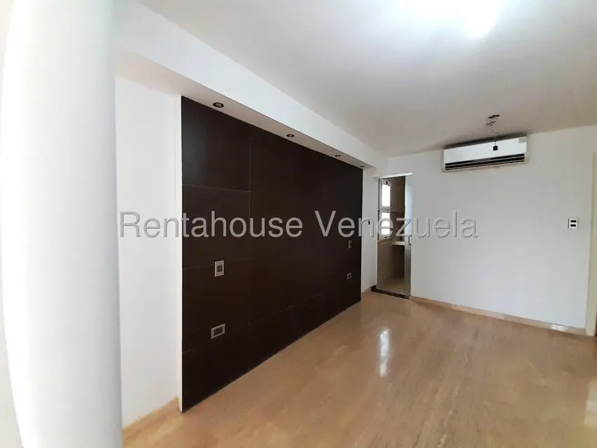 Casa (Multipes Niveles) en Venta en Sector La Floresta, Falcon - 27