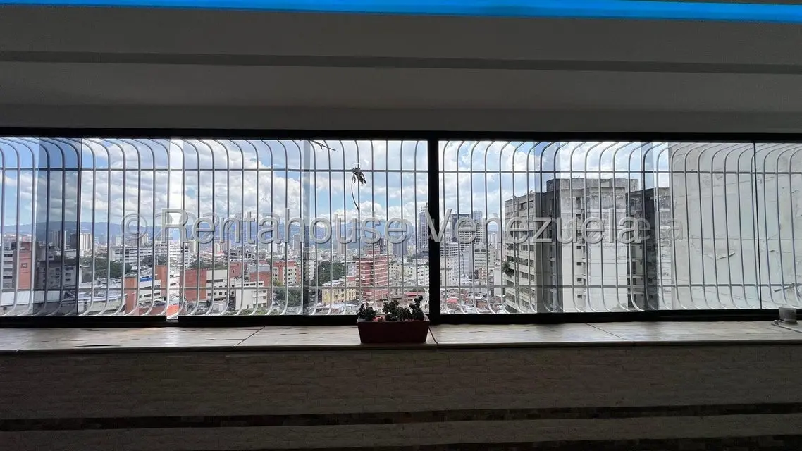 Apartamento (1 Nivel) en Venta en San Bernardino, Distrito Metropolitano - 33