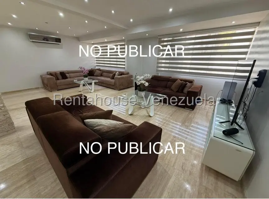 Apartamento (1 Nivel) en Venta en Santa Eduvigis, Distrito Metropolitano - 2
