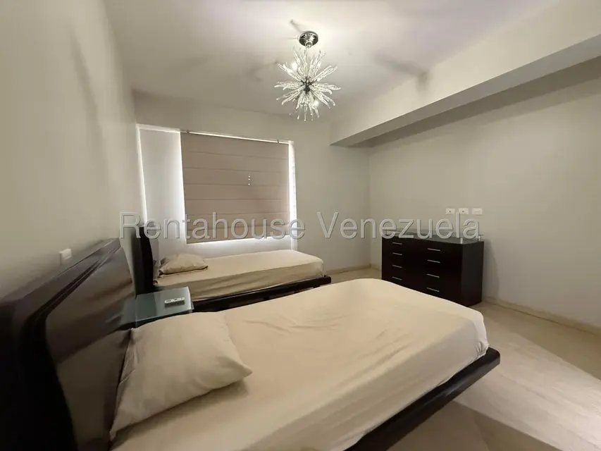 Apartamento (1 Nivel) en Venta en Santa Eduvigis, Distrito Metropolitano - 13