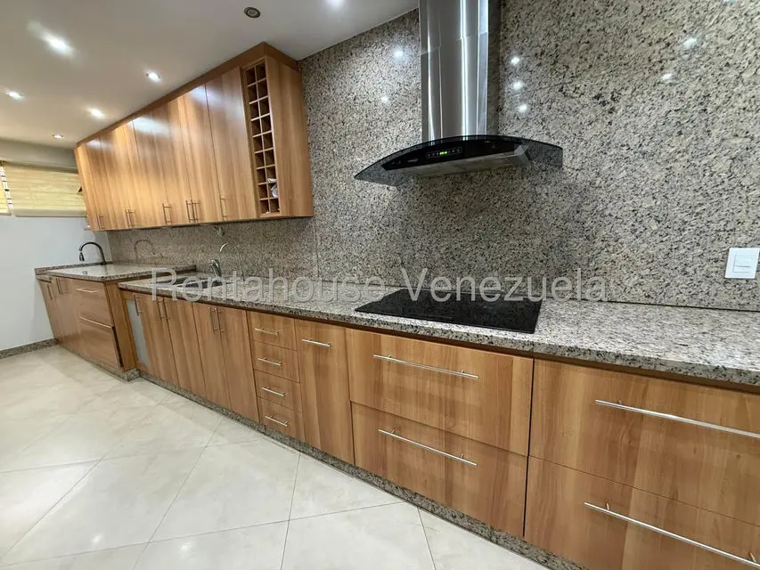 Apartamento (1 Nivel) en Venta en Santa Eduvigis, Distrito Metropolitano - 26
