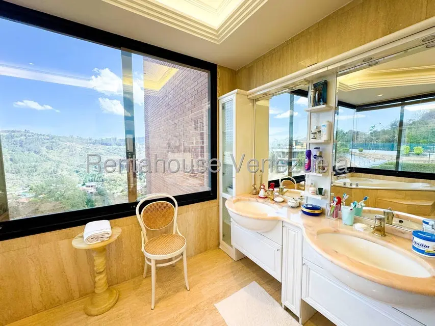 Apartamento (1 Nivel) en Alquiler en Lomas de San Roman, Distrito Metropolitano - 23