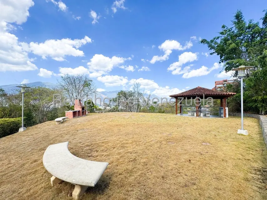 Apartamento (1 Nivel) en Alquiler en Lomas de San Roman, Distrito Metropolitano - 36