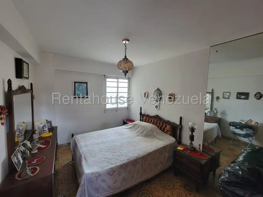 Apartamento (1 Nivel) en Venta en Parroquia La Candelaria, Distrito Metropolitano - 11