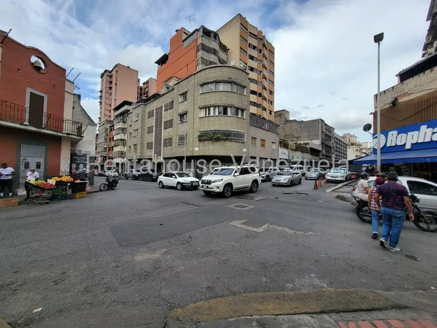 Apartamento (1 Nivel) en Venta en Parroquia La Candelaria, Distrito Metropolitano - 19