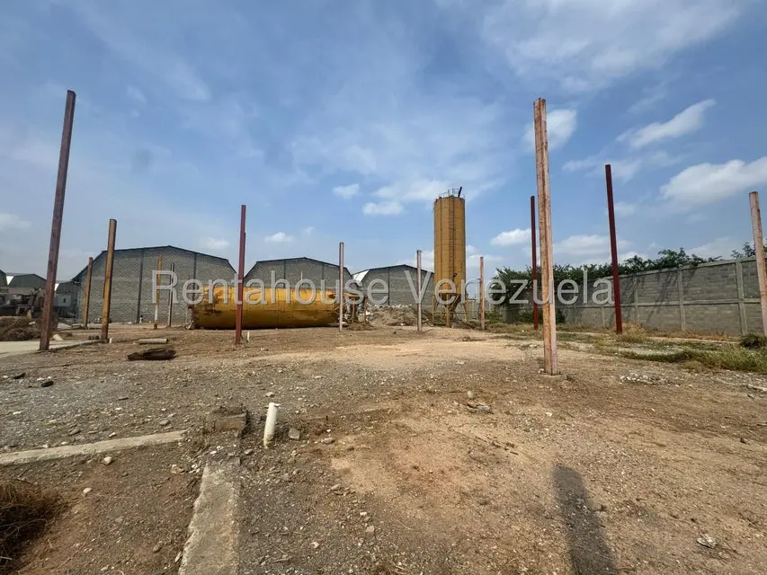 Comercial (Galpon - Deposito) en Venta en Zona Industrial 2, Lara - 11