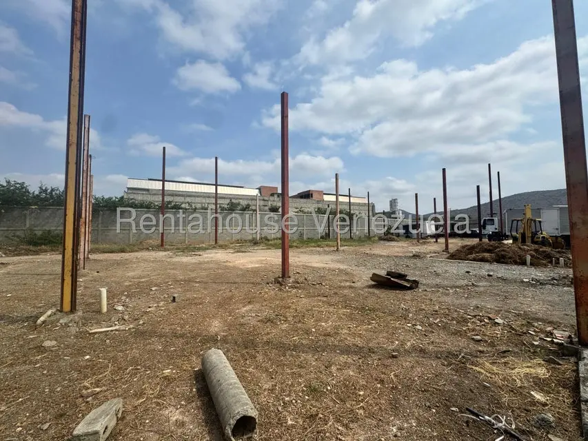 Comercial (Galpon - Deposito) en Venta en Zona Industrial 2, Lara - 14