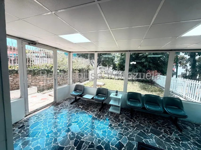 Comercial (Consultorio Medico) en Alquiler en El Marques, Distrito Metropolitano - 12