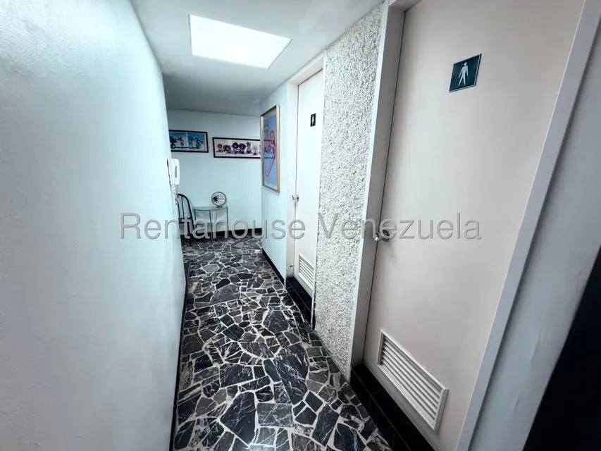 Comercial (Consultorio Medico) en Alquiler en El Marques, Distrito Metropolitano - 13