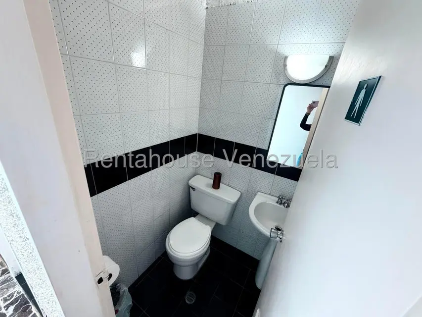 Comercial (Consultorio Medico) en Alquiler en El Marques, Distrito Metropolitano - 14