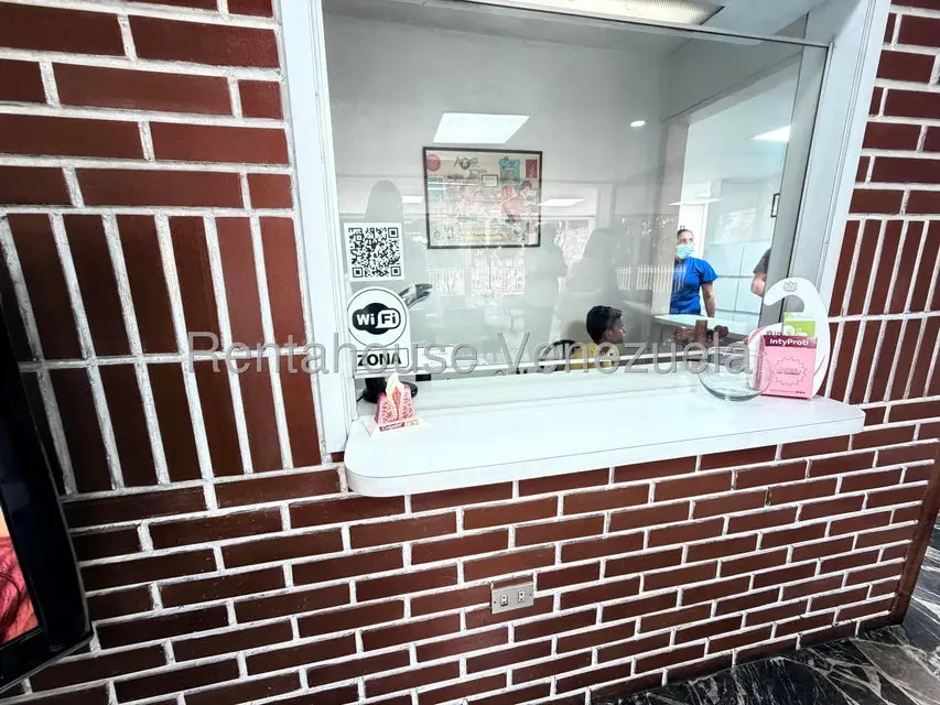 Comercial (Consultorio Medico) en Alquiler en El Marques, Distrito Metropolitano - 16