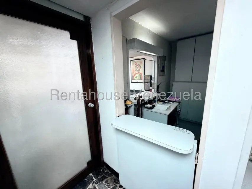 Comercial (Consultorio Medico) en Alquiler en El Marques, Distrito Metropolitano - 17