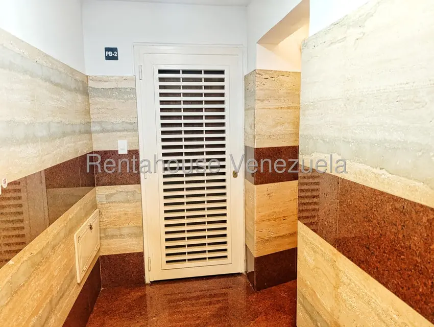 Apartamento (1 Nivel) en Venta en Colinas de La Tahona, Distrito Metropolitano - 4