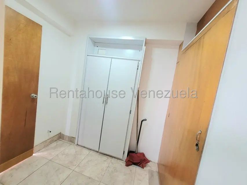 Apartamento (1 Nivel) en Alquiler en Del Este, Lara - 17