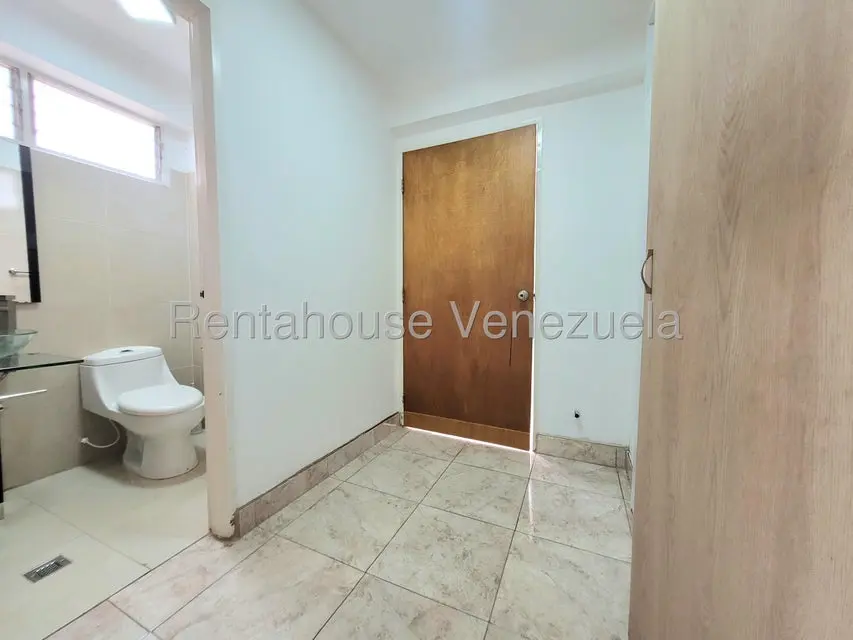Apartamento (1 Nivel) en Alquiler en Del Este, Lara - 18