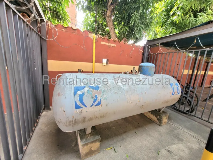 Apartamento (1 Nivel) en Alquiler en Del Este, Lara - 28