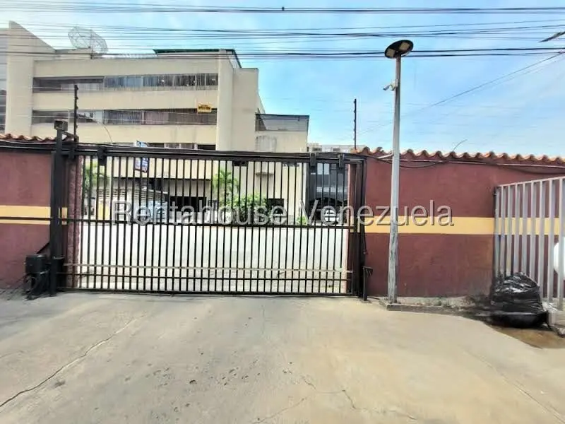 Apartamento (1 Nivel) en Alquiler en Del Este, Lara - 32