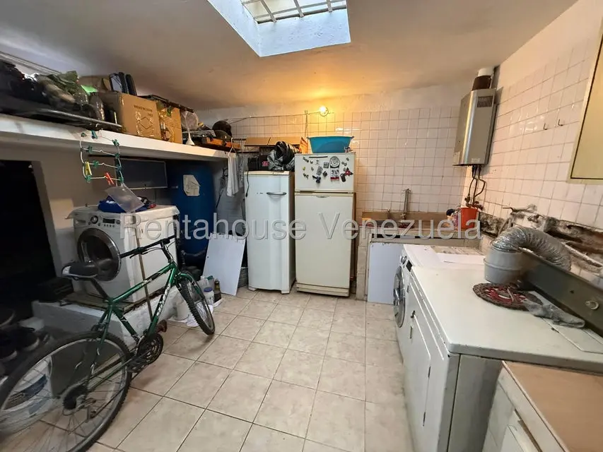 Casa (Multipes Niveles) en Venta en Los Chorros, Distrito Metropolitano - 7