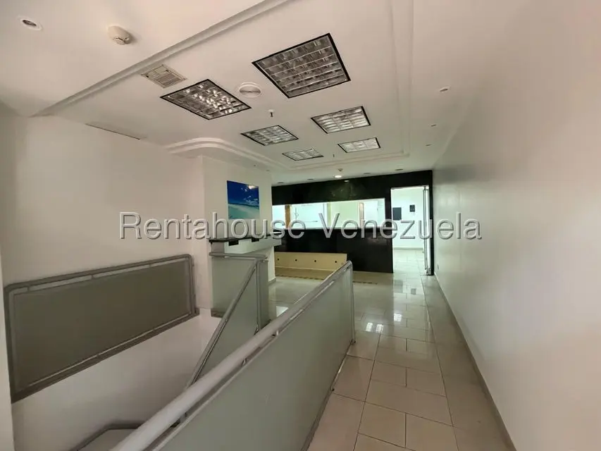 Comercial (Local Comercial) en Alquiler en El Cafetal, Distrito Metropolitano - 2