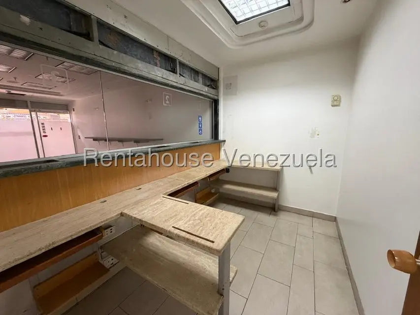 Comercial (Local Comercial) en Alquiler en El Cafetal, Distrito Metropolitano - 4