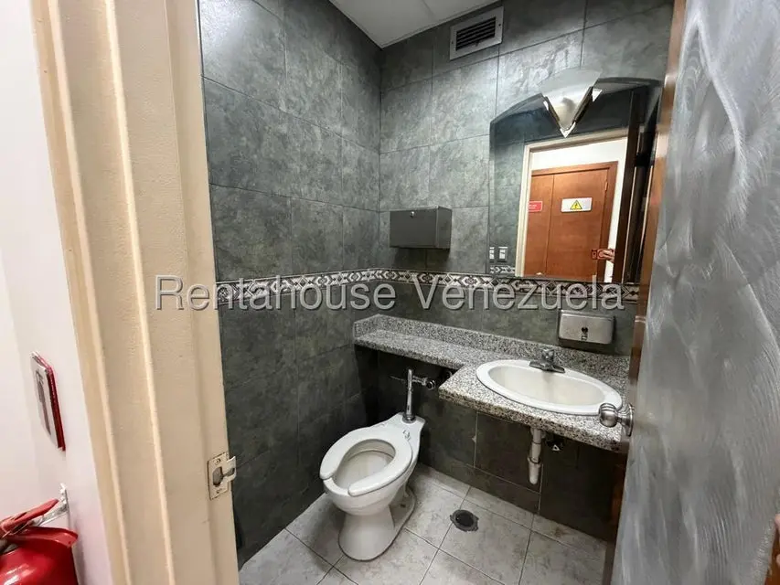 Comercial (Local Comercial) en Alquiler en El Cafetal, Distrito Metropolitano - 6