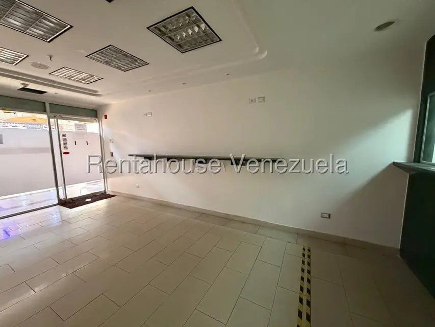 Comercial (Local Comercial) en Alquiler en El Cafetal, Distrito Metropolitano - 8