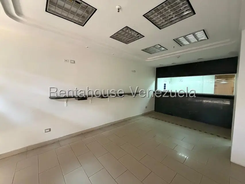 Comercial (Local Comercial) en Alquiler en El Cafetal, Distrito Metropolitano - 9