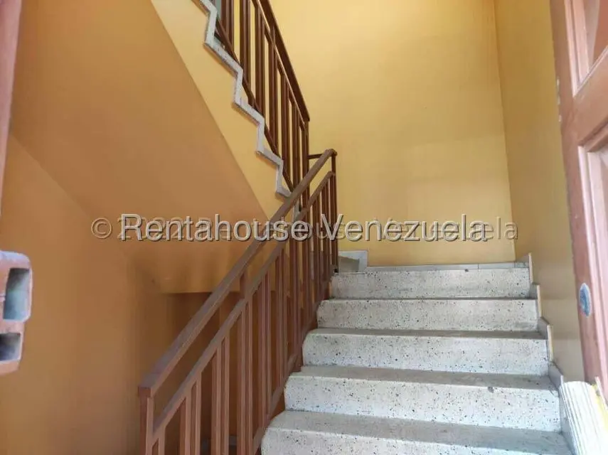 Casa (Duplex) en Venta en Zona Oeste, Lara - 18