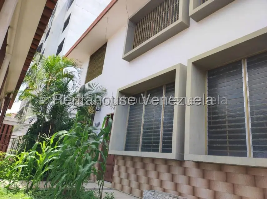 Casa (Duplex) en Venta en Zona Oeste, Lara - 22
