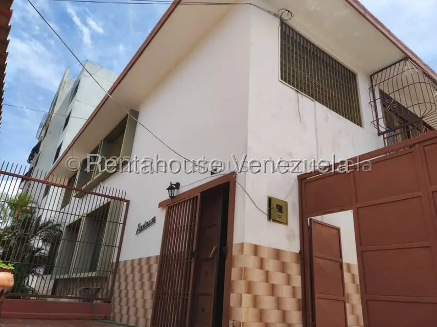 Casa (Duplex) en Venta en Zona Oeste, Lara - 27