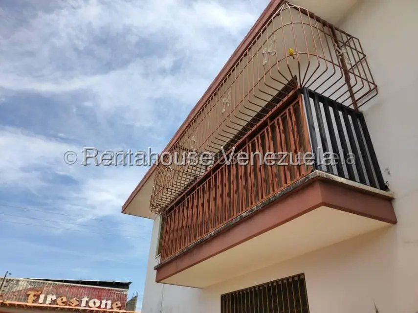 Casa (Duplex) en Venta en Zona Oeste, Lara - 28