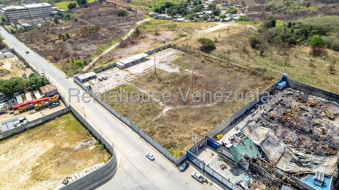 Terreno (Industrial) en Venta en Guatire, Miranda - 3