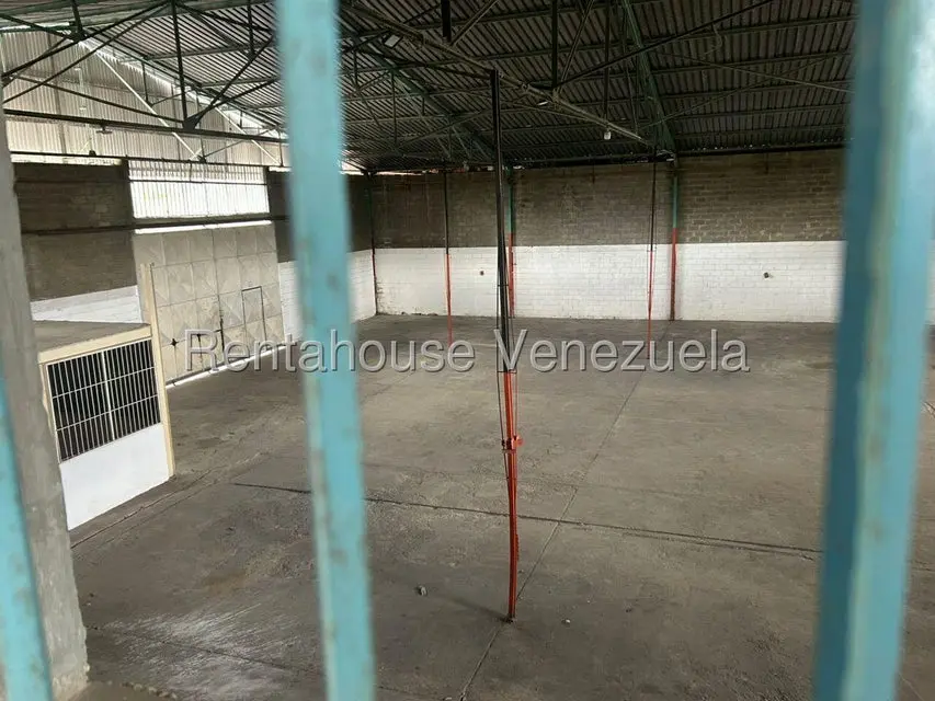 Comercial (Galpon - Deposito) en Alquiler en Las Dos Lagunas, Miranda - 8